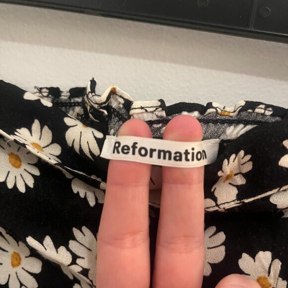 REFORMATION Daisy ELAINE Square Neck Top! 。・:*:・゚★,。・:*:・゚☆。・:*:・゚★,。・:*:・゚☆ - Picture 4 of 6